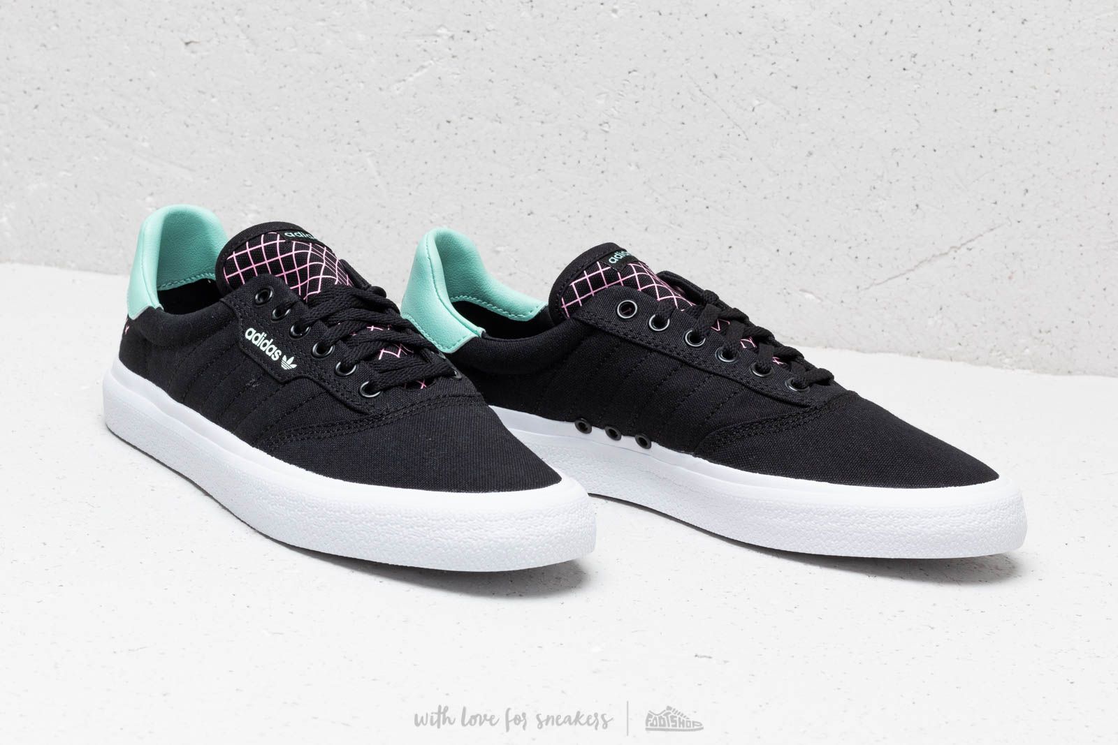 Adidas 3mc core online