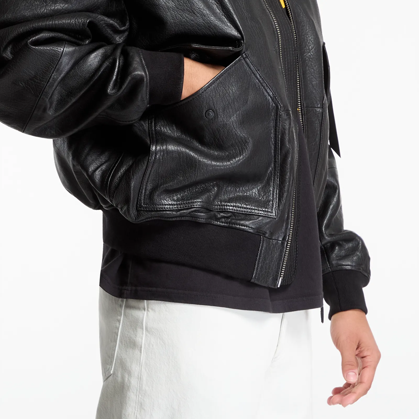 Bomberjacks Alpha Industries CWU-36/P Leather UV Black