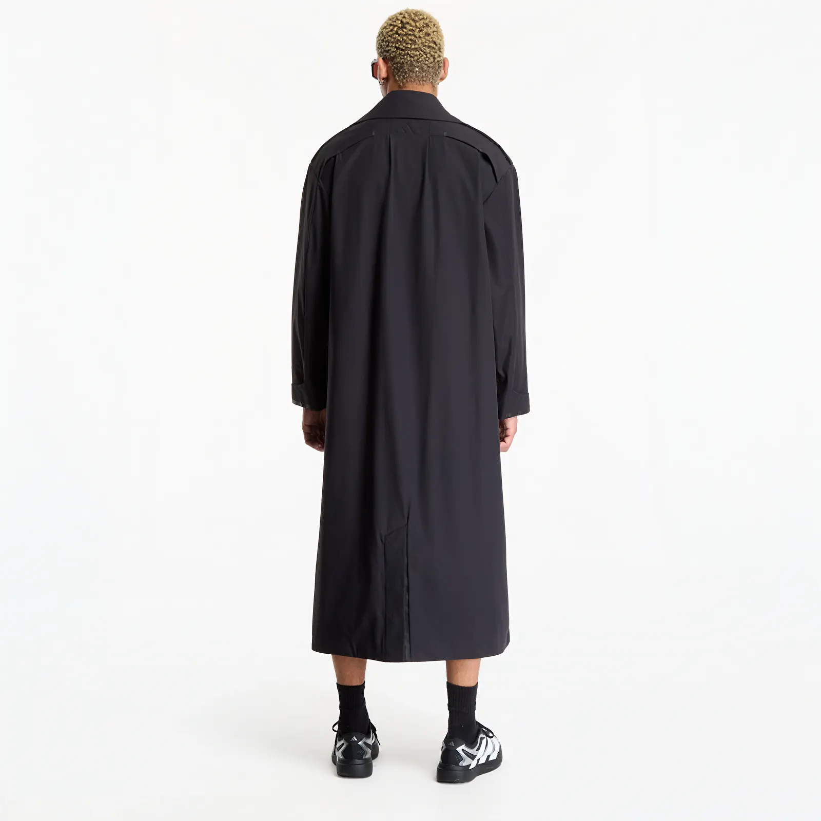 Mantlid adidas x entire studios Uniform Trenchcoat Black
