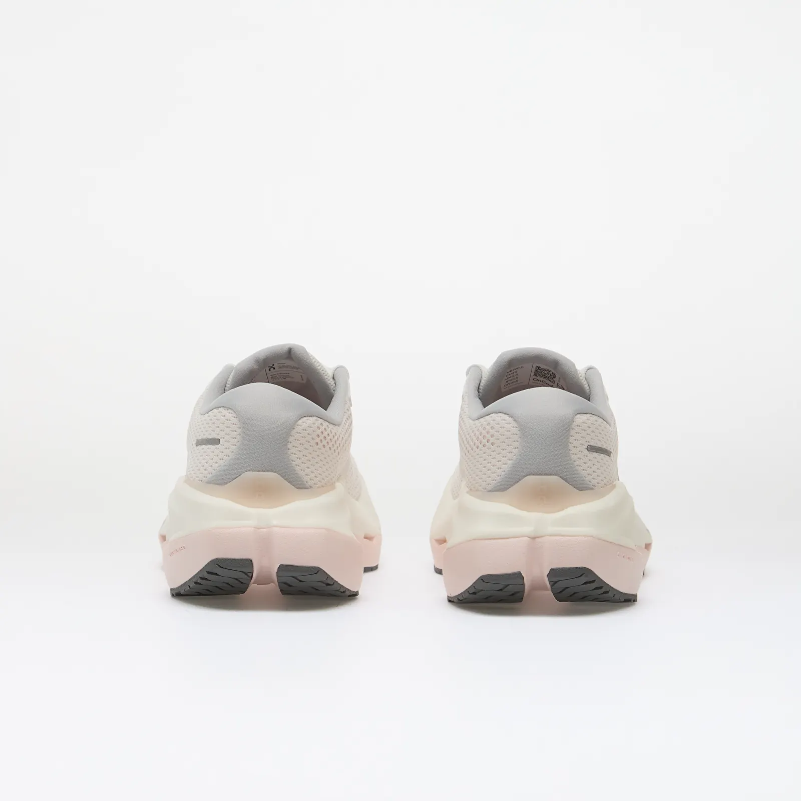 Women's sneakers On Cloudrunner 3 Max White/ Salt