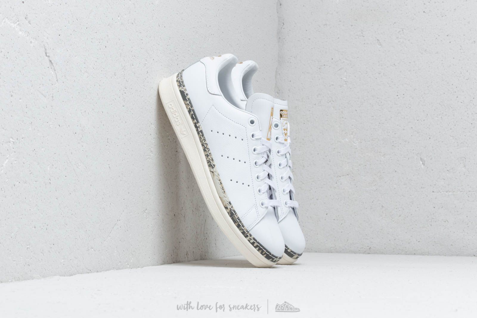 Stan smith cheap new bold sneakers