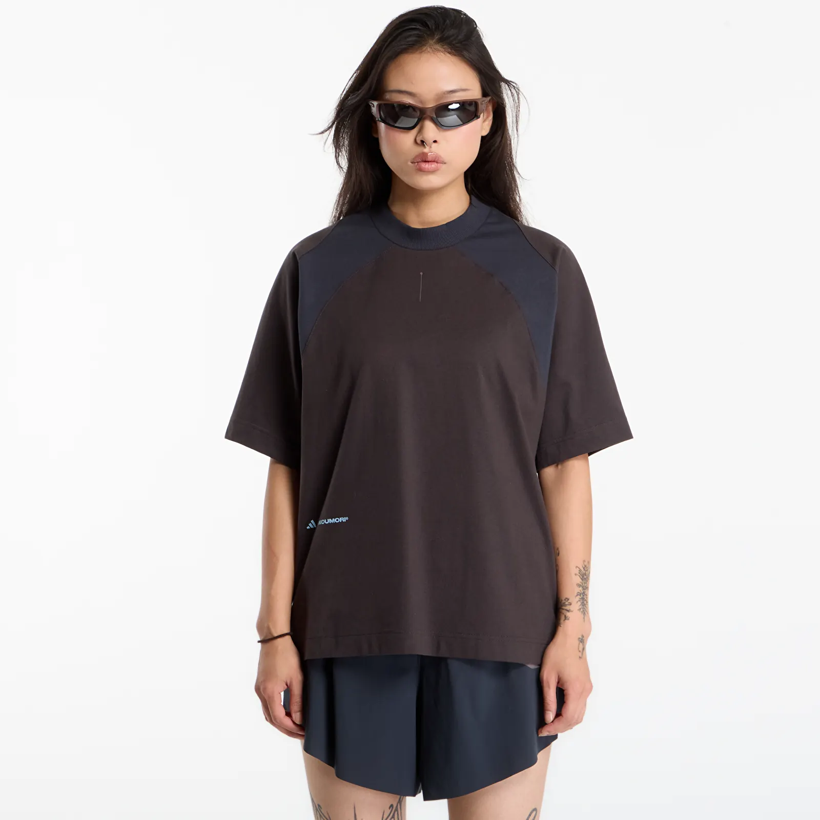 T-shirts adidas x Hermanos Koumori T-Shirt Night Brown/ Night Grey