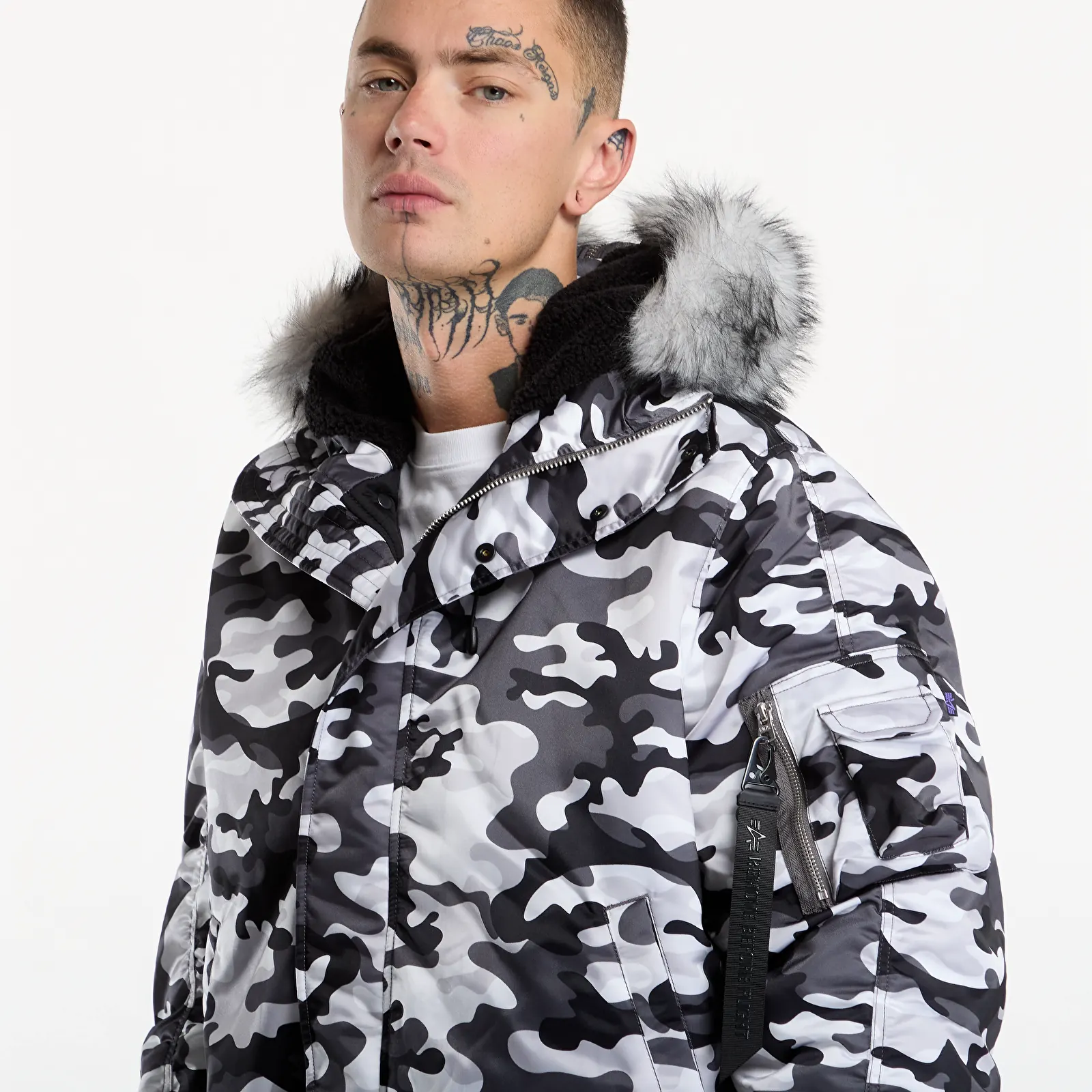 Parki Alpha Industries N-2B Base Camo UV Snowdrift Woodland Camo