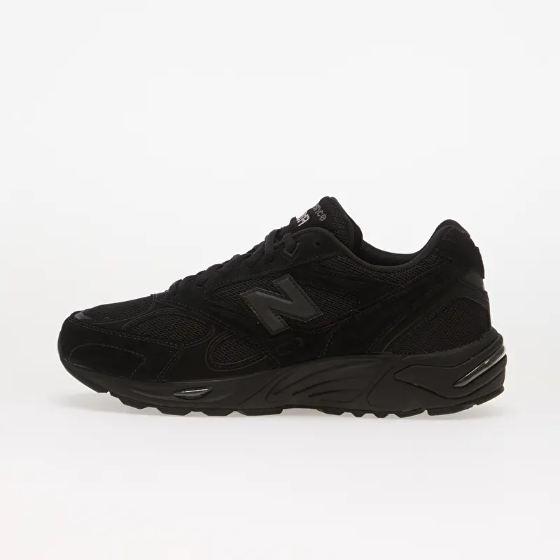 New Balance 880R Black/ Black