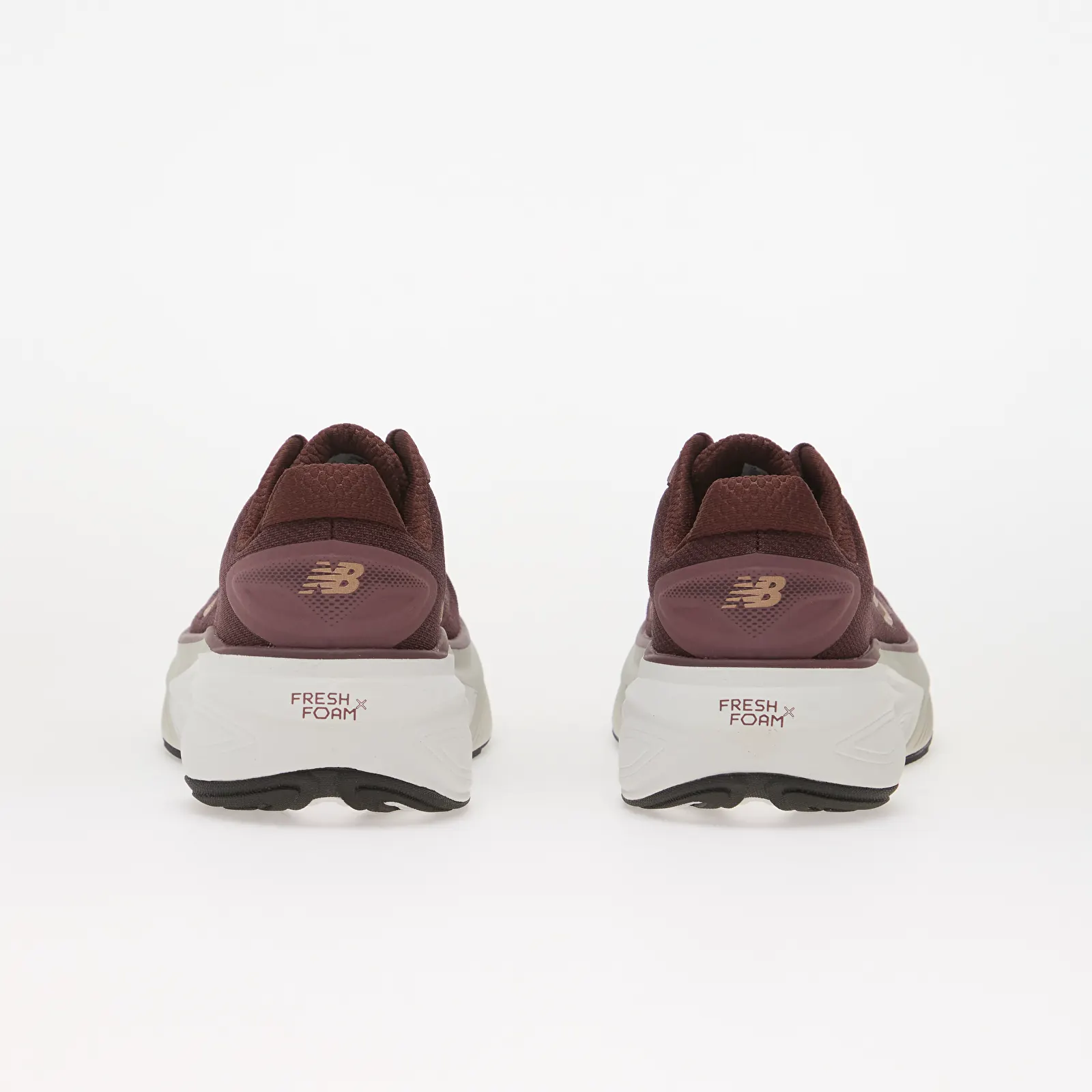 Women's shoes New Balance Fresh Foam x More v6 Cherry Leather/ Fast Track