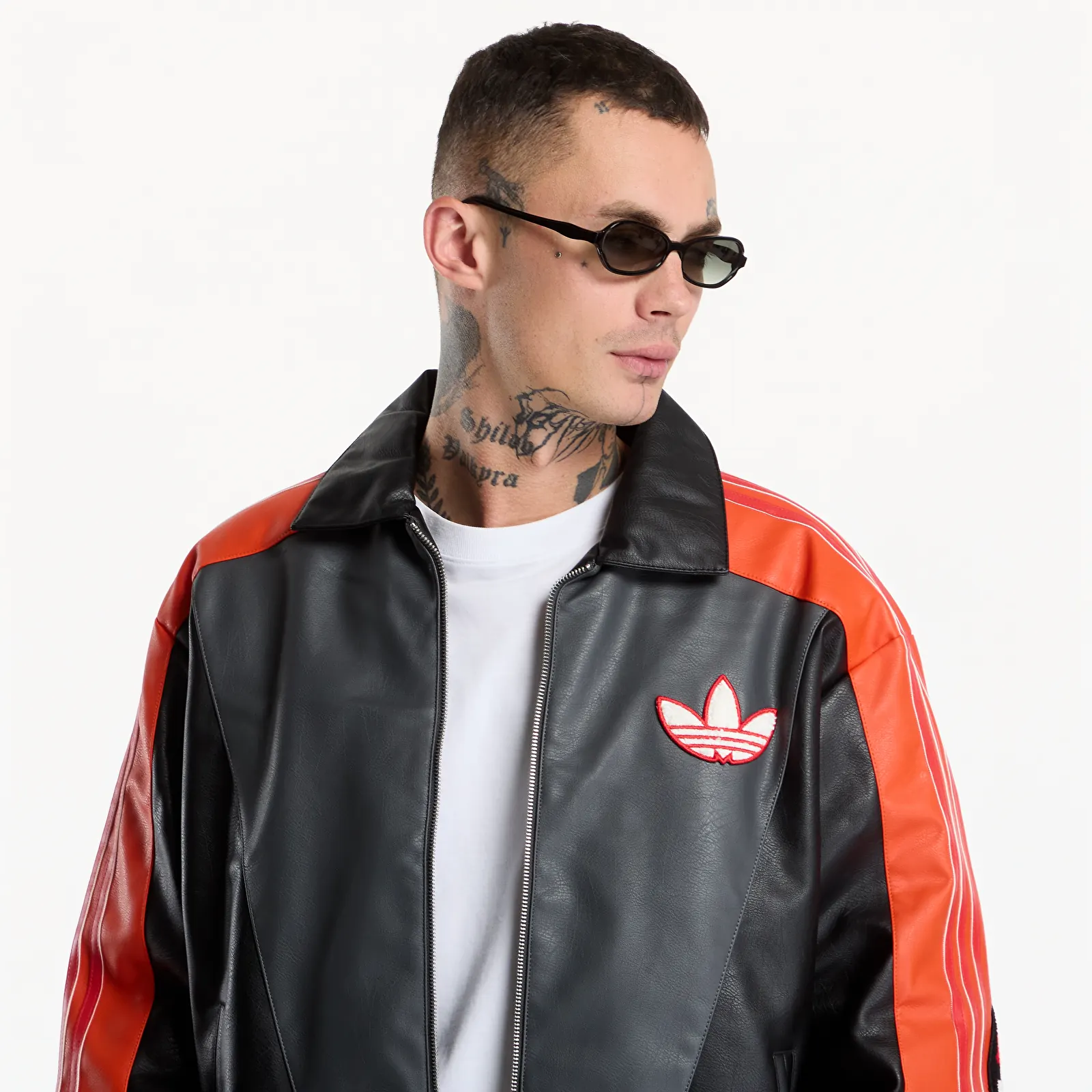 Бомберы adidas x Pokemon 8BALL Jkt Black/ Collegiate Orange