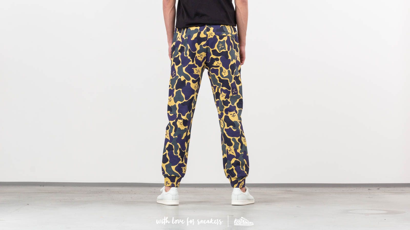 Ripndip purple hotsell camo pants