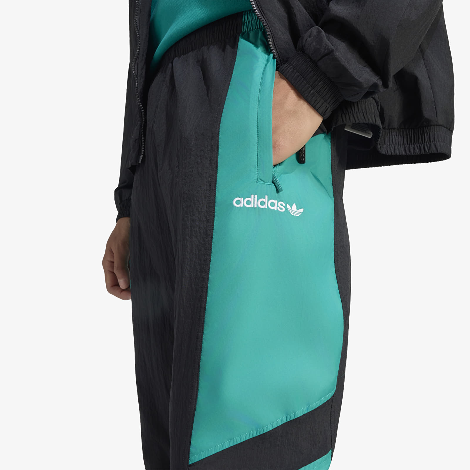 Püksid adidas Liverpool FC EQT Track Pants Black/ Equipment Green