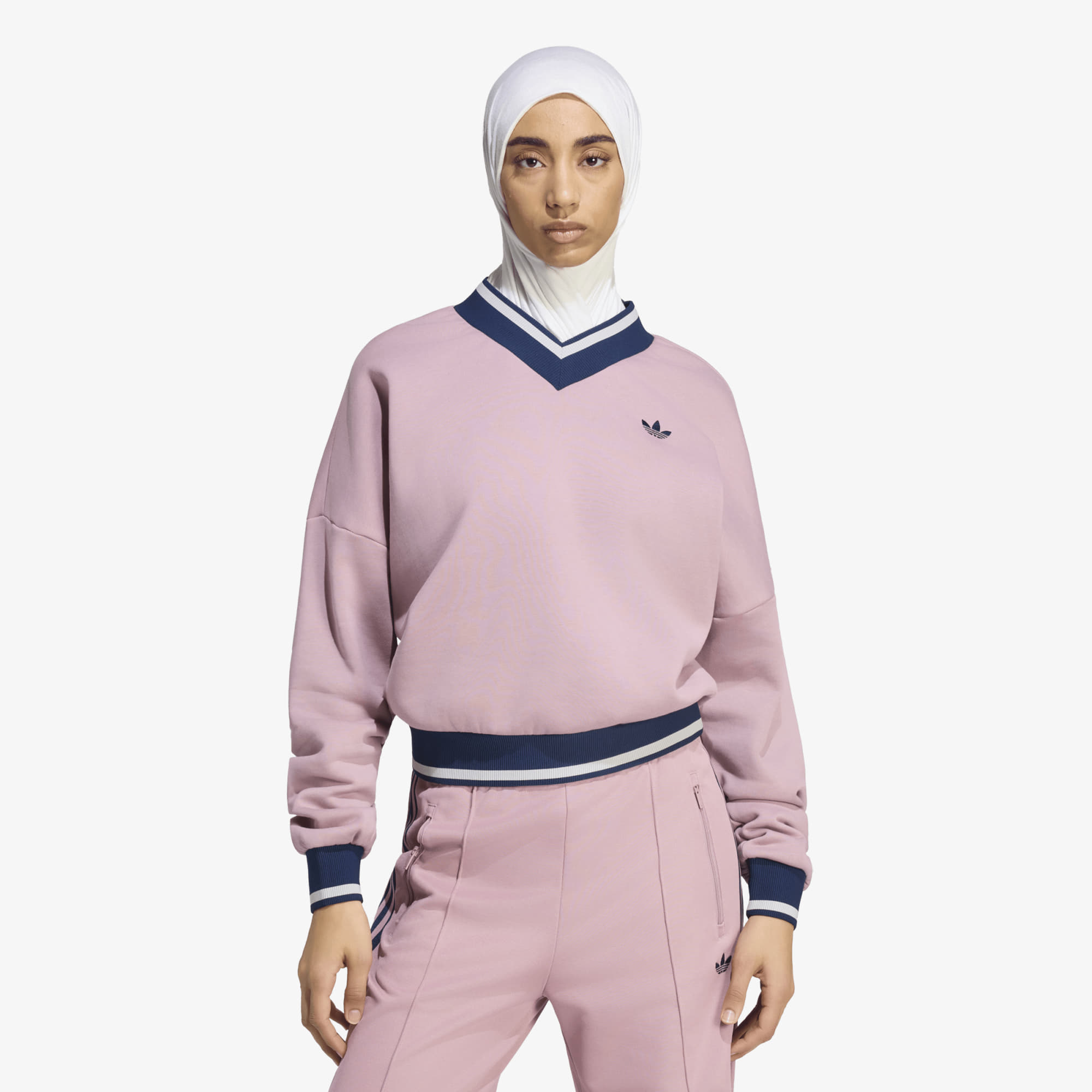 Суитшърт adidas Engineered Rib Crew Magic Mauve/ Night Indigo/ Grey Two L