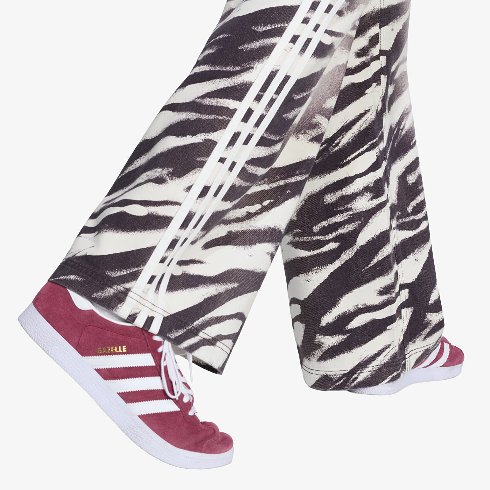 Džínsy adidas Adilenium Season 6 Zebra Print Wide Leg Denim Pants Aurora Coffee