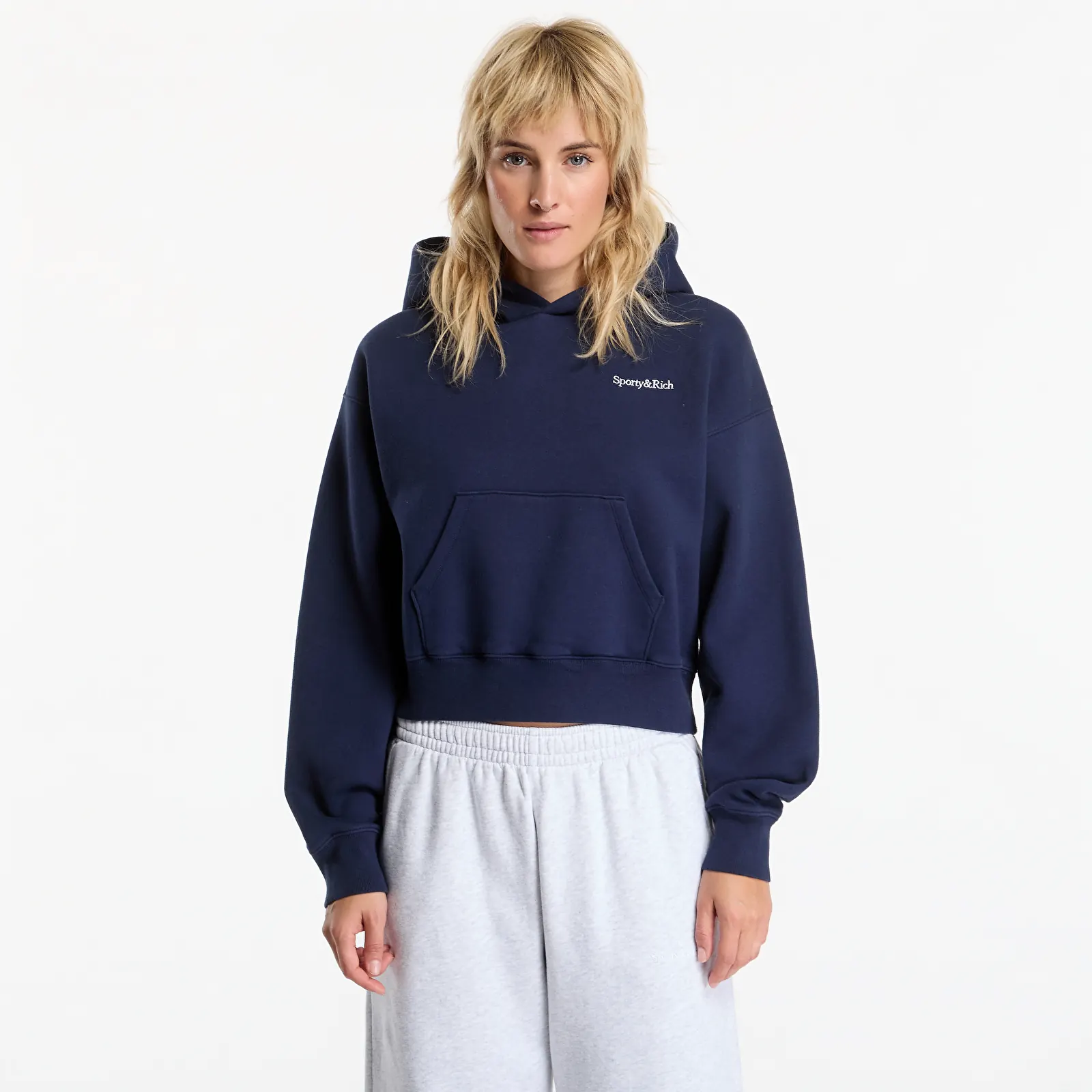 Sweatjacken und Sweatshirts Sporty & Rich Serif Logo Embroidered Cropped Hoodie Dark Navy