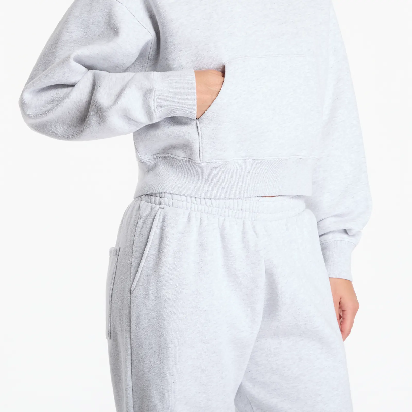 Dukserice Sporty & Rich Serif Logo Embroidered Cropped Hoodie Heather Gray
