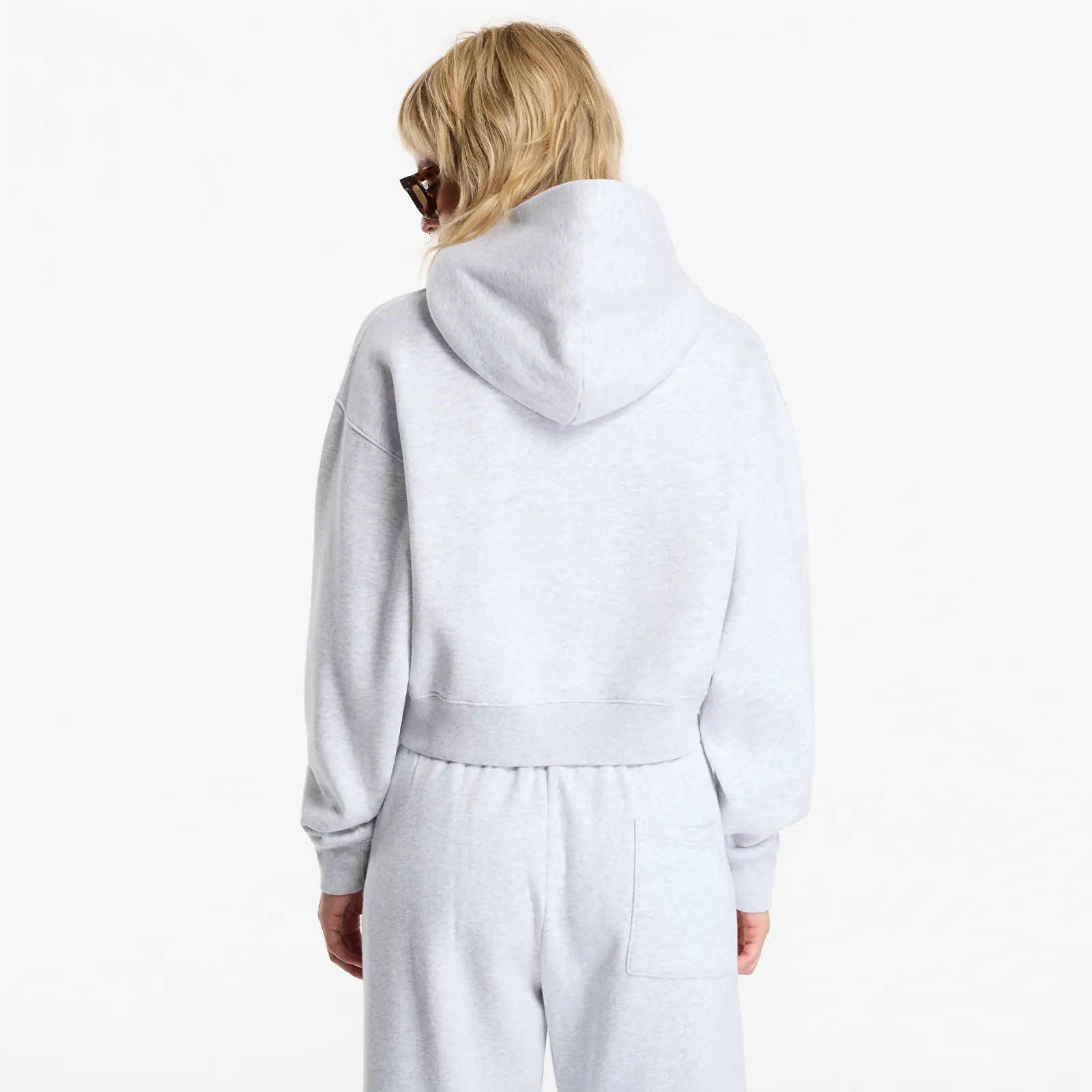 Dukserice Sporty & Rich Serif Logo Embroidered Cropped Hoodie Heather Gray