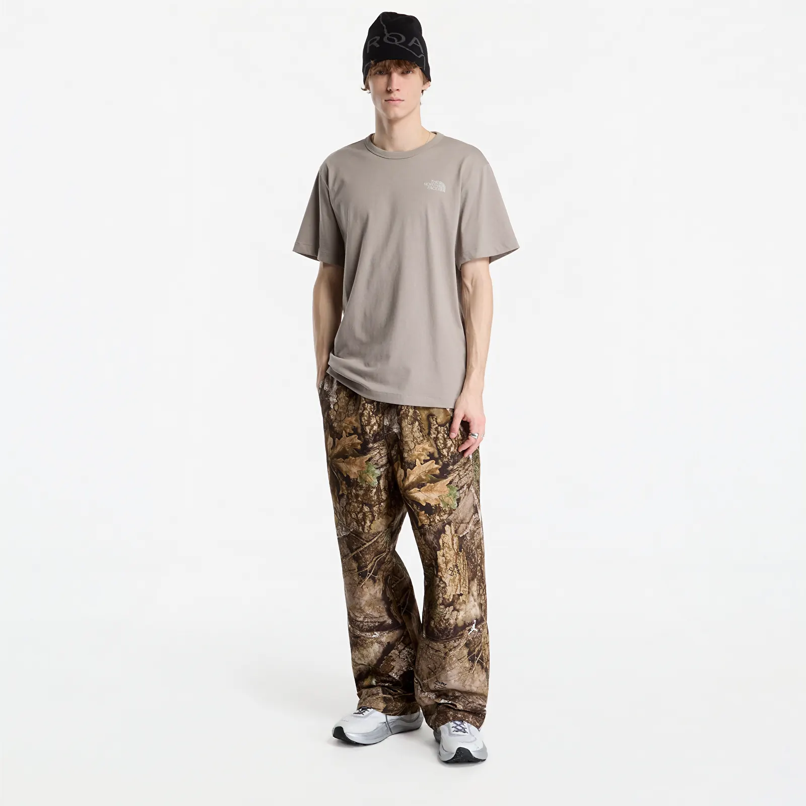 T-shirts The North Face NSE Slopes Relaxed SS Tee UNISEX Stone Slab