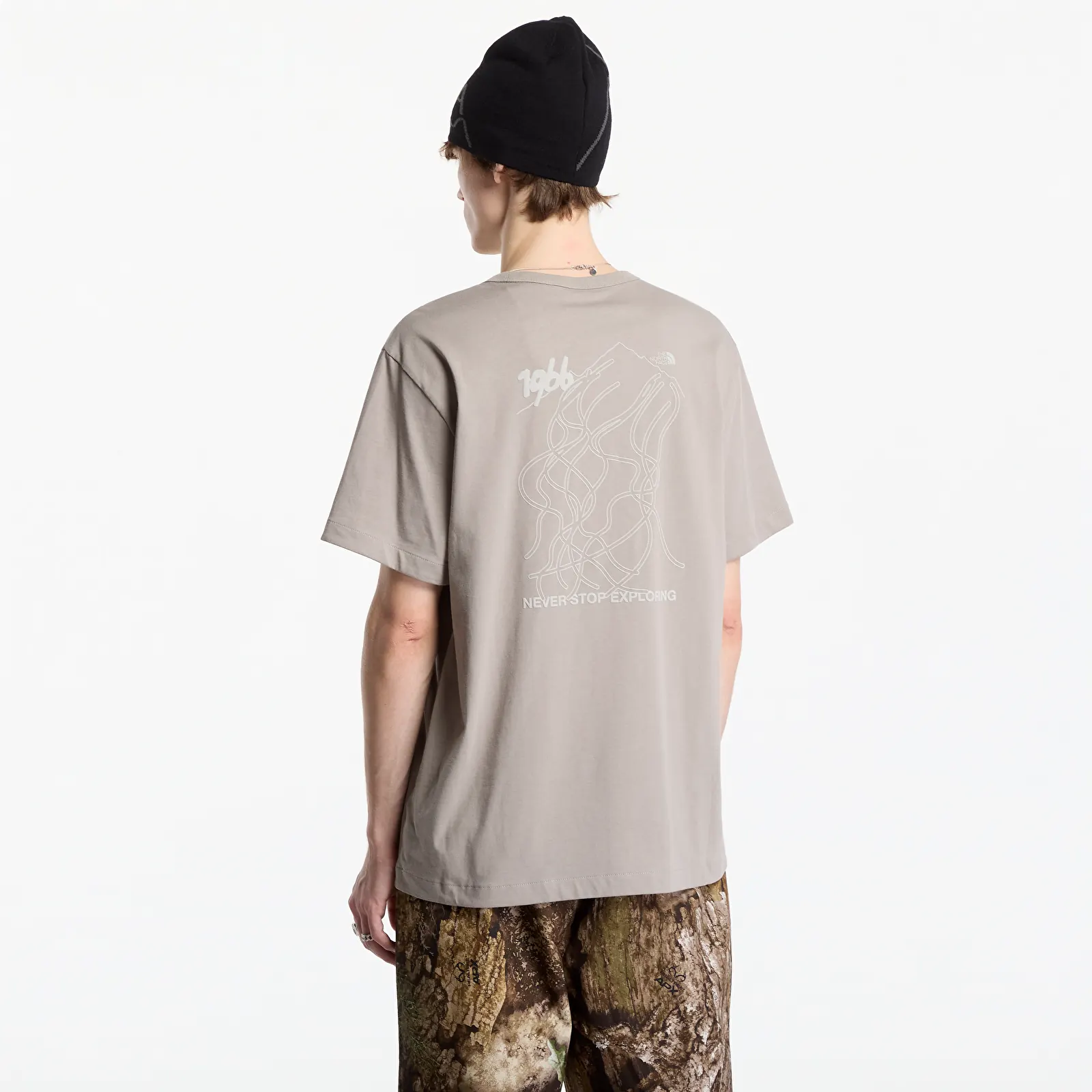 T-shirts The North Face NSE Slopes Relaxed SS Tee UNISEX Stone Slab