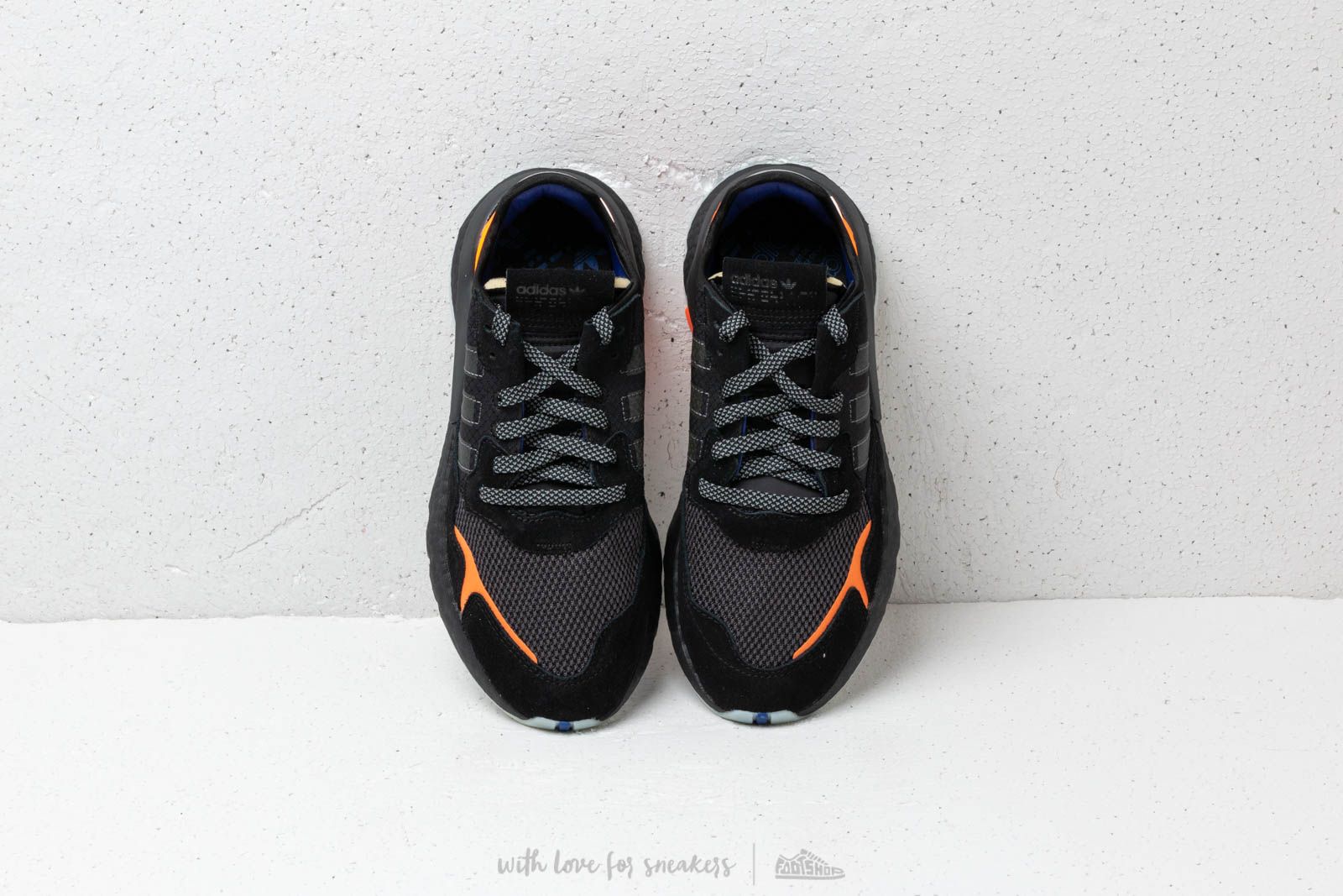 Men's shoes adidas Nite Jogger Core Black/ Carbon/ Active Blue