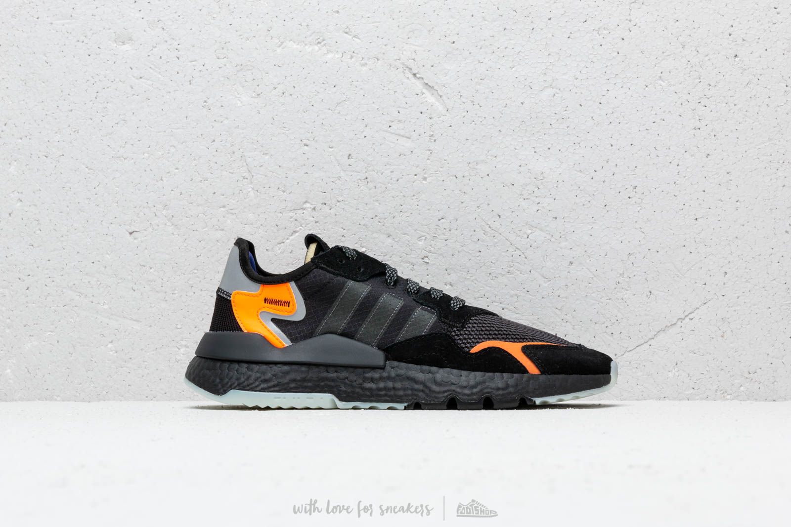 Men's shoes adidas Nite Jogger Core Black/ Carbon/ Active Blue