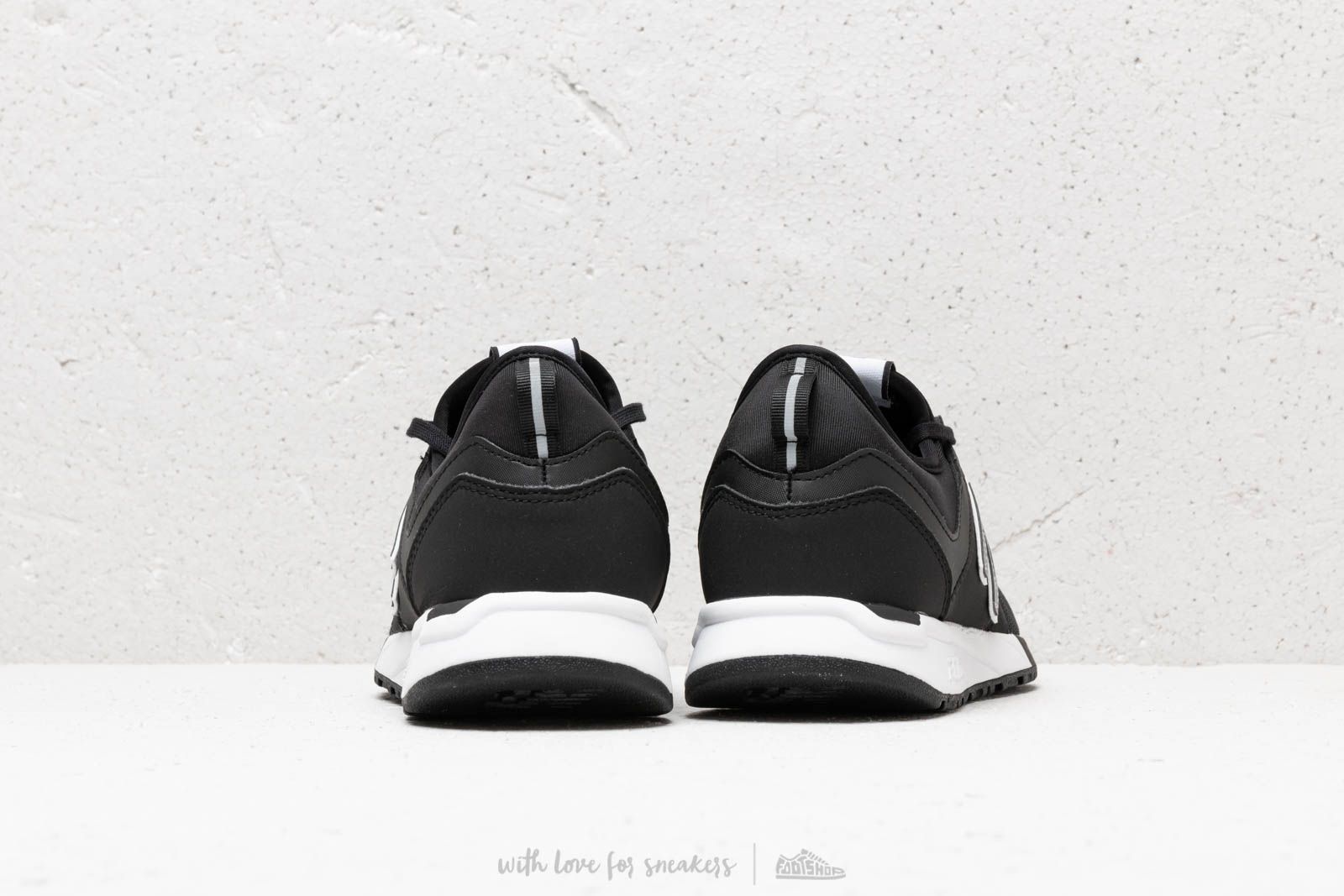 Scarpe uomo New Balance 247 Black/ White