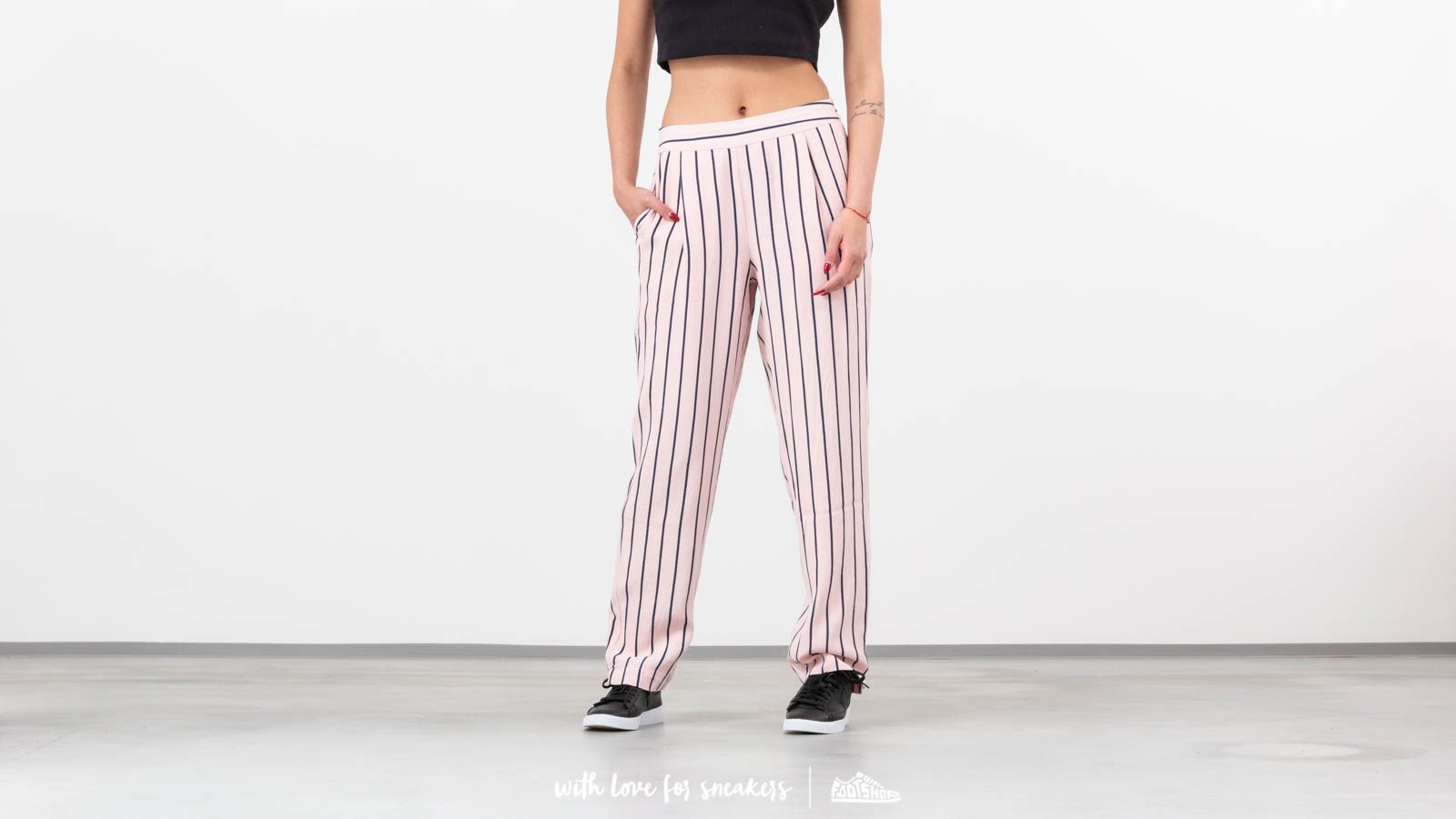 Traperice i hlače Selected Ankle Pants Pink Dogwood/ Dark Sapphire