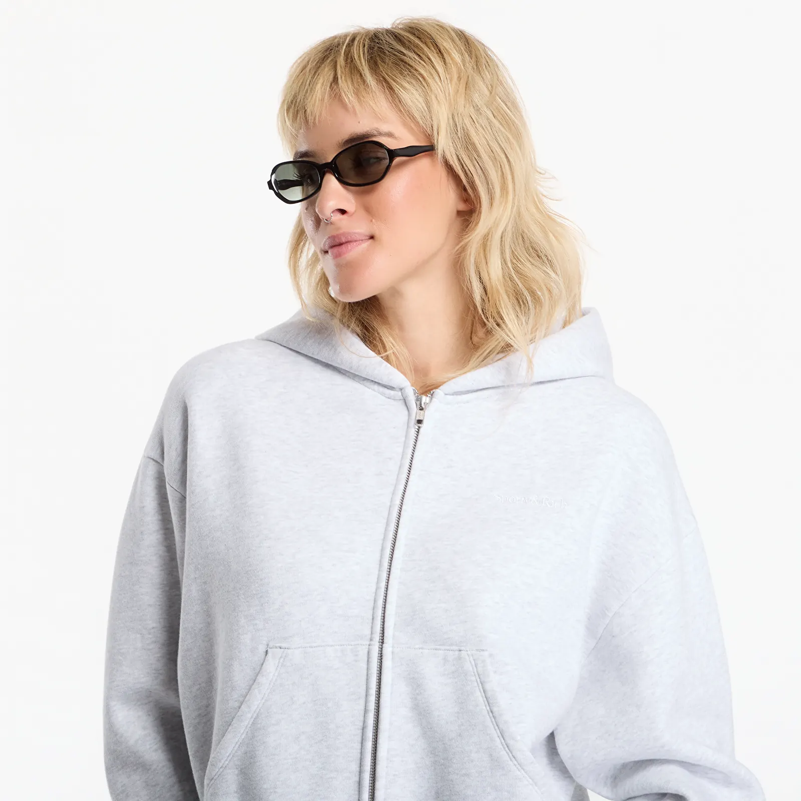 Hoodies en truien Sporty & Rich Serif Logo Embroidered Zip Hoodie UNISEX Heather Gray