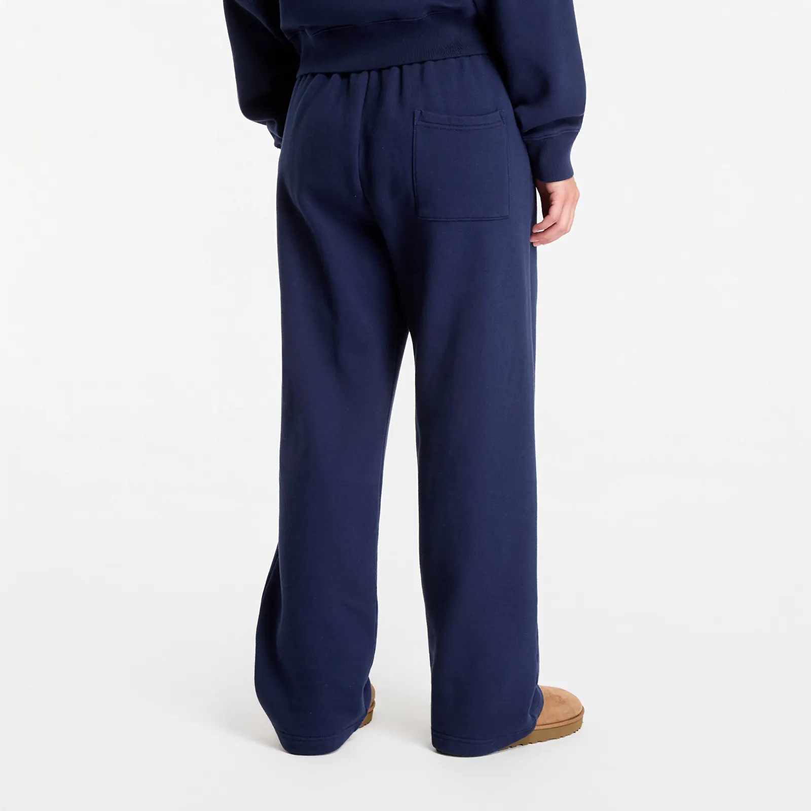 Tepláky Sporty & Rich Serif Logo Embroidered Wide Sweatpant UNISEX Dark Navy