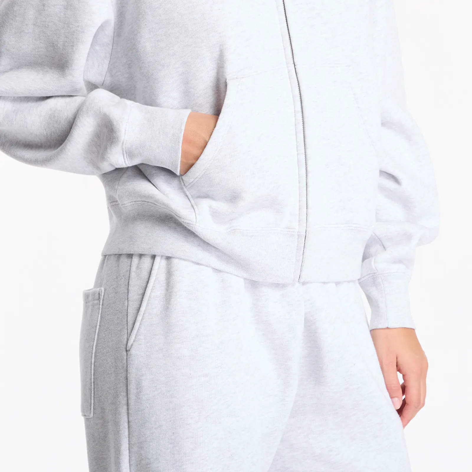 Hoodies en truien Sporty & Rich Serif Logo Embroidered Zip Hoodie UNISEX Heather Gray