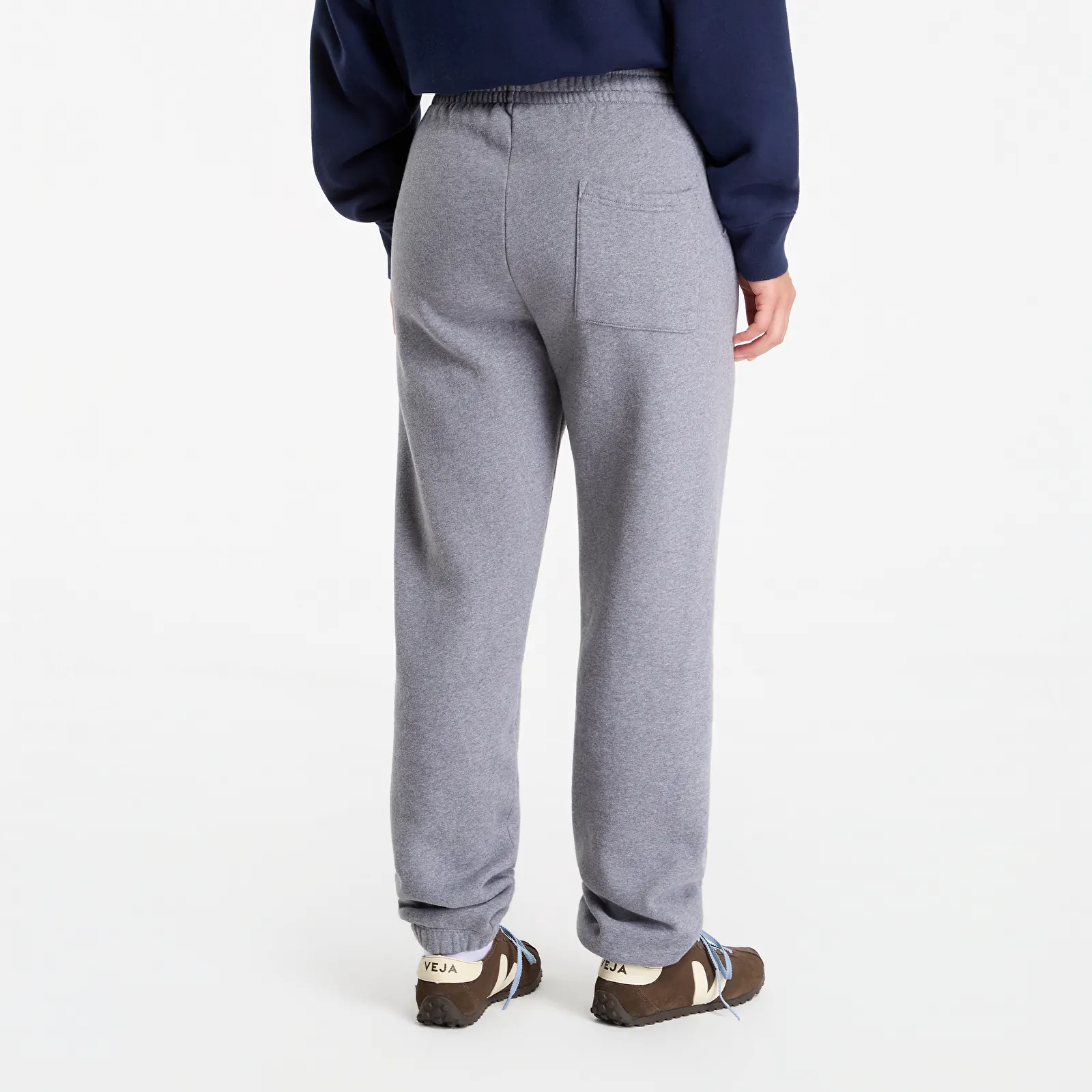 Chandal Sporty & Rich Serif Logo Embroidered Sweatpant UNISEX Medium Heather Gray