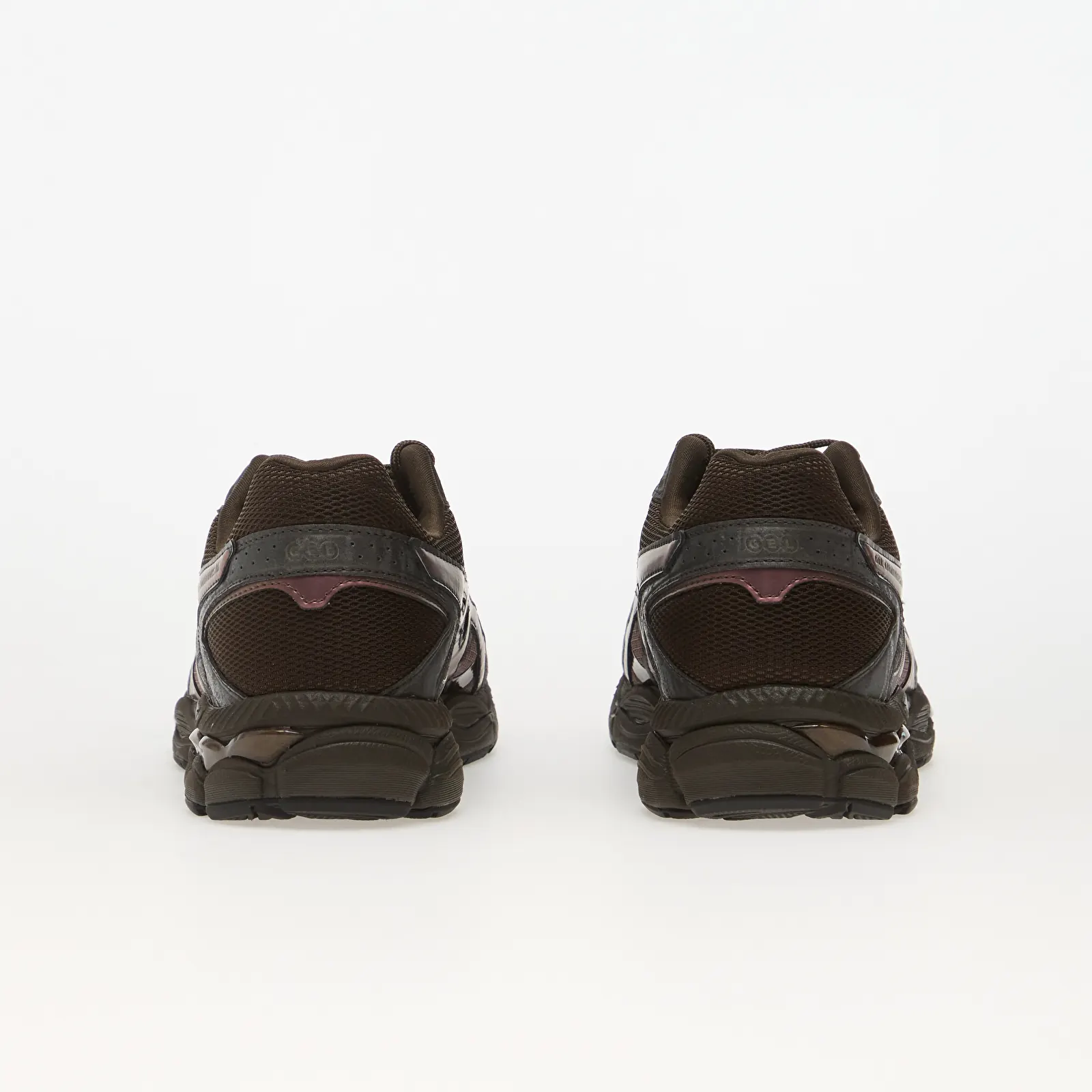 Чоловіче взуття Asics Gel-Cumulus 16 Cocoa Powder/ Black