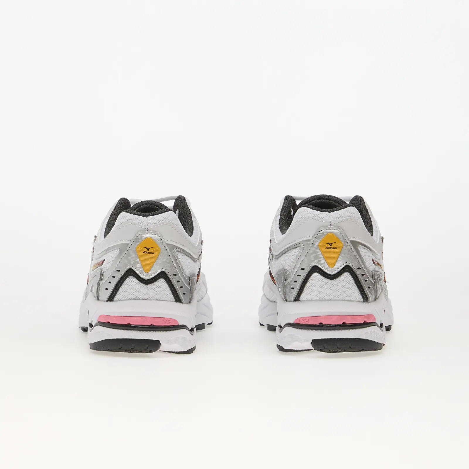 Férfi sneakerek Mizuno Wave Mustang LS OG White/ Artisan's Gold/ Galaxy Silver