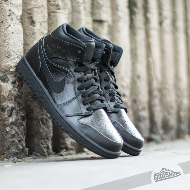 zapatillas nike jordan mid negras