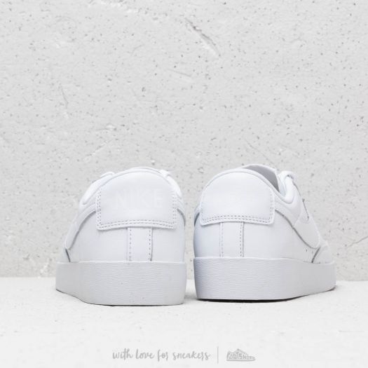 nike blazer low le white