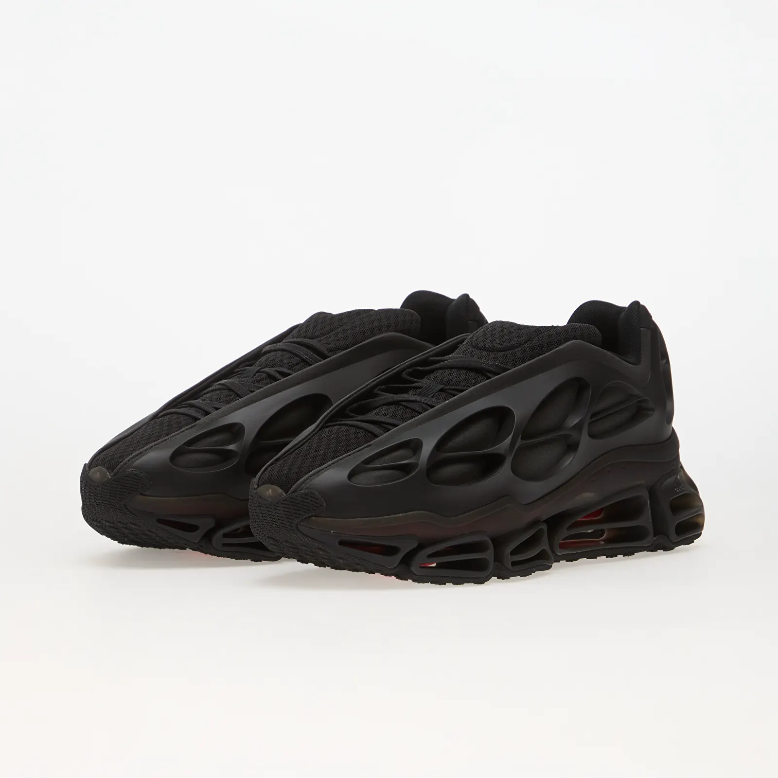 Чоловічі кросівки adidas x Willy Chavarria Chavarria Megaride Bones Core Black/ Core Black/ Better Scarlet