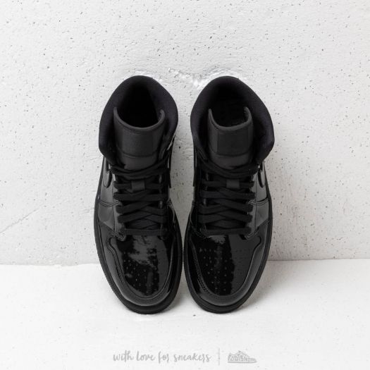 black jordan women shoes