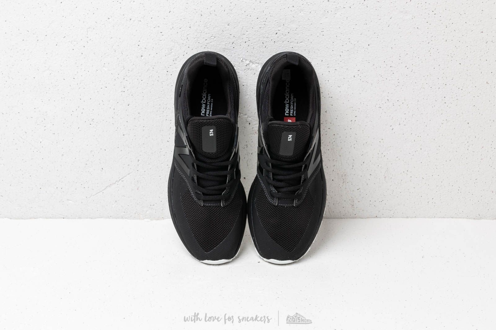 Moški čevlji New Balance 574 Black