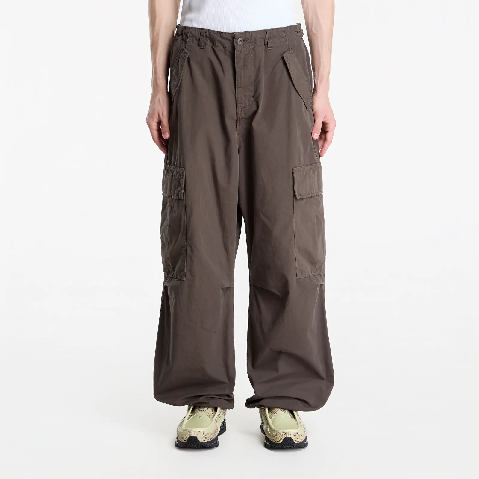 Püksid Carhartt WIP Osborn Cargo Pant UNISEX Shungite Garment Dyed