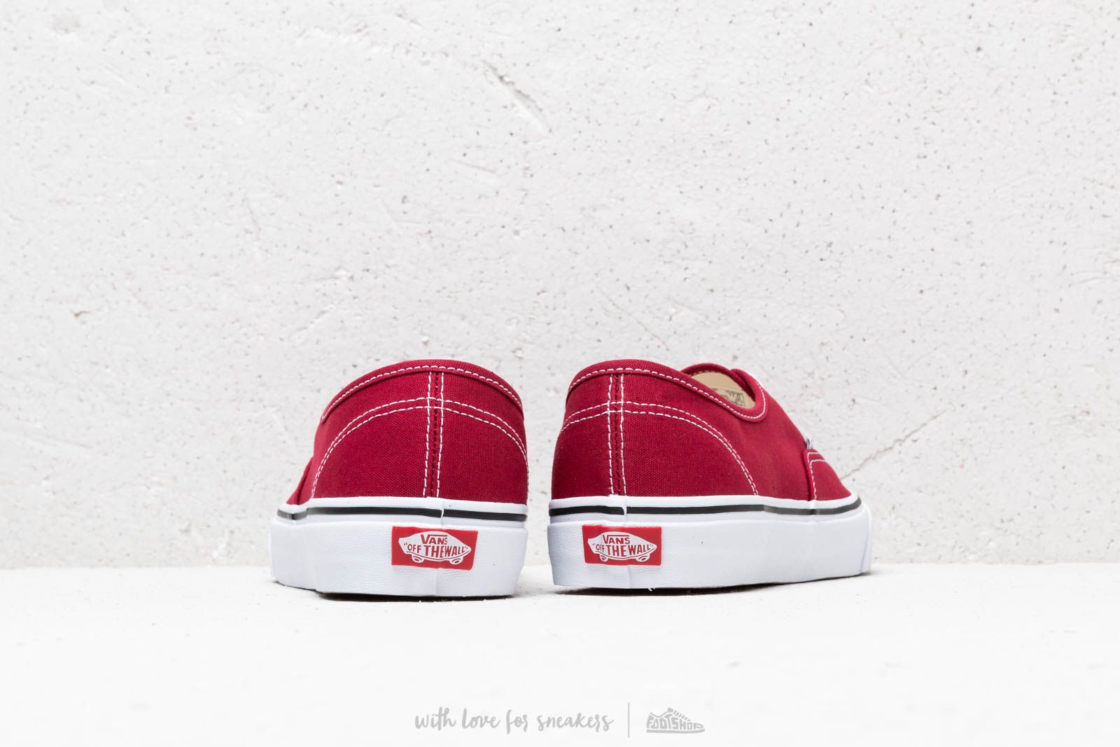 Vans authentic hotsell rumba red