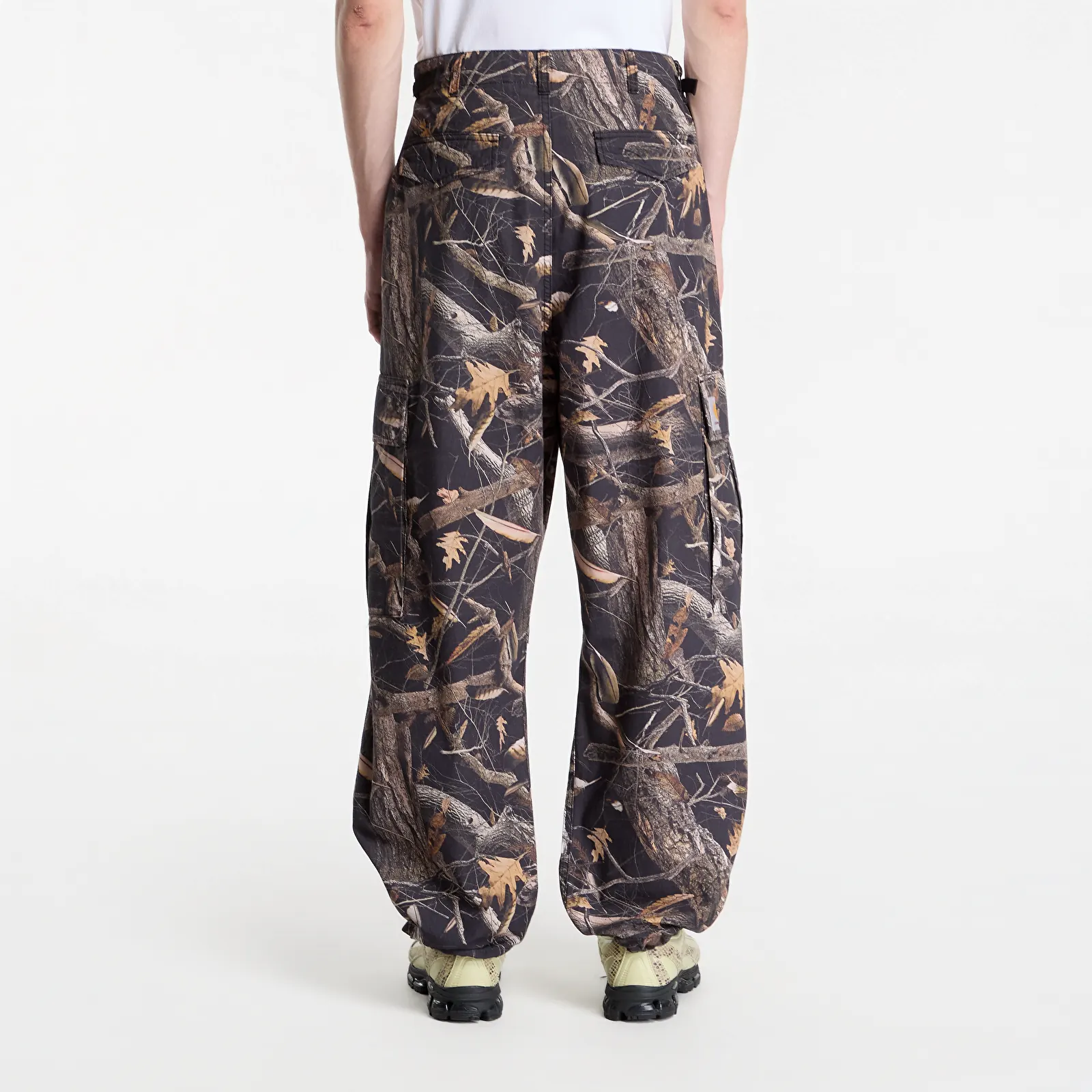 Püksid Carhartt WIP Osborn Cargo Pant UNISEX Camo Feather Tree, Black Rinsed