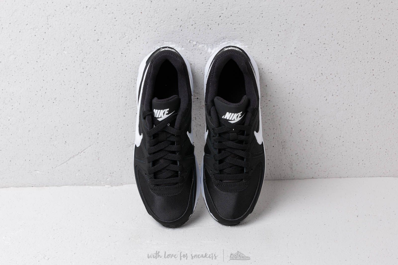 Női cipők Nike Air Max Command Flex (GS) Black/ White-White
