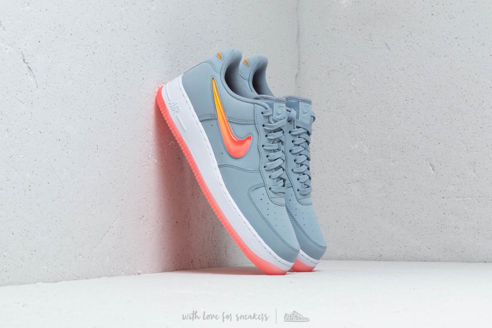 Zapatillas Hombre Nike Air Force 1 '07 Premium 2 Obsidian Mist/ Hot Punch-University Gold