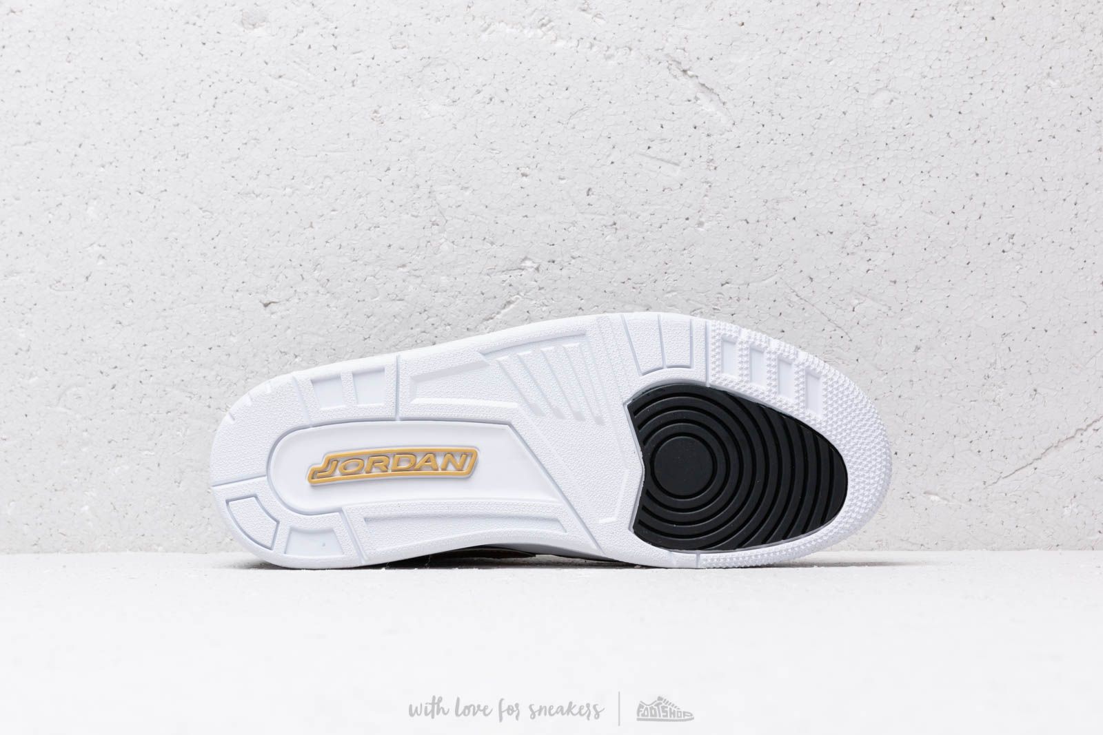 Sapatos de homem Air Jordan Legacy 312 Black/ Metallic Gold/ White
