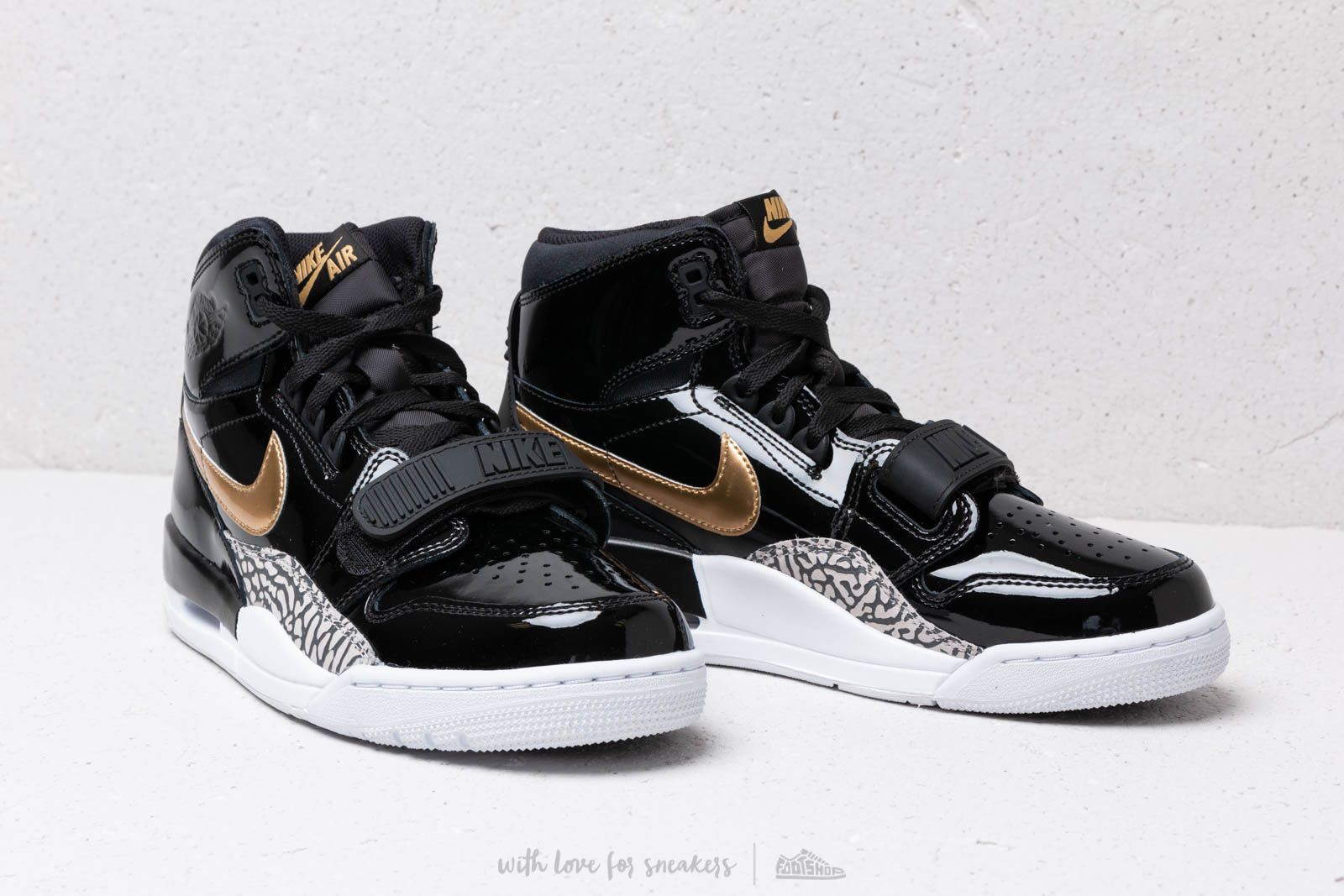 Jordan legacy 312 black metallic gold shop