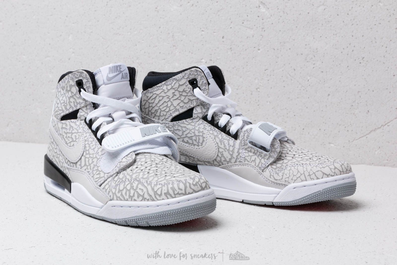 Men s shoes Air Jordan Legacy 312 White White Black Footshop