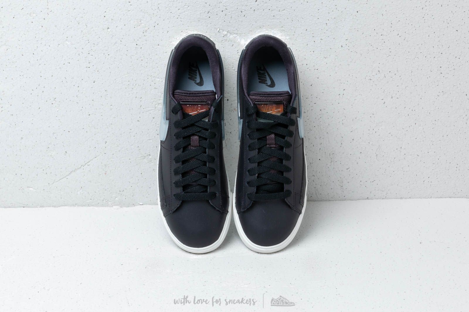 Women's shoes Nike W Blazer Low LX Oil Grey/ Bright Crimson-Summit White