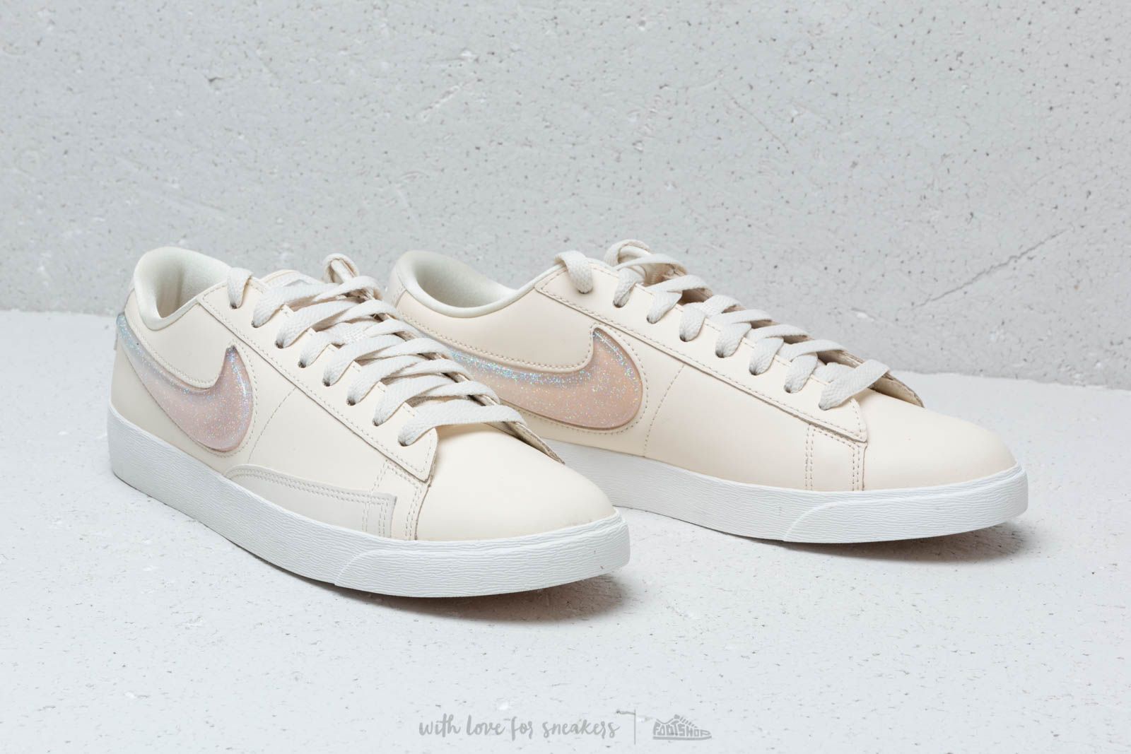 W blazer low lx online