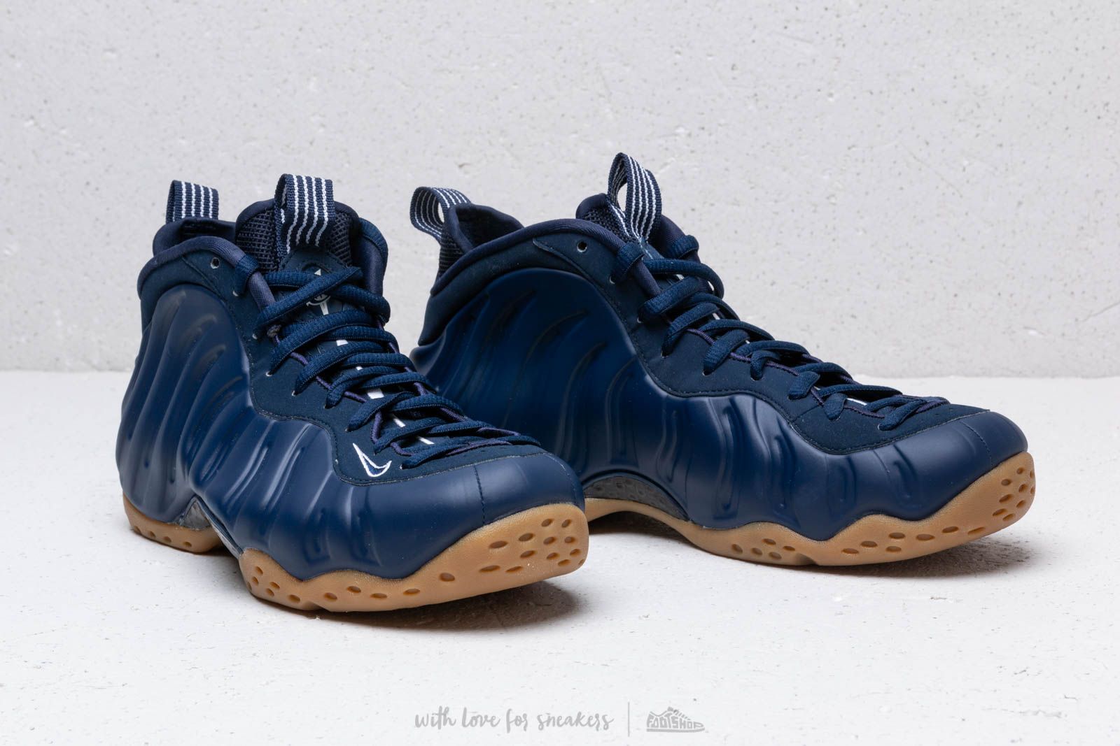 Men s shoes Nike Air Foamposite One Midnight Navy Midnight Navy Footshop