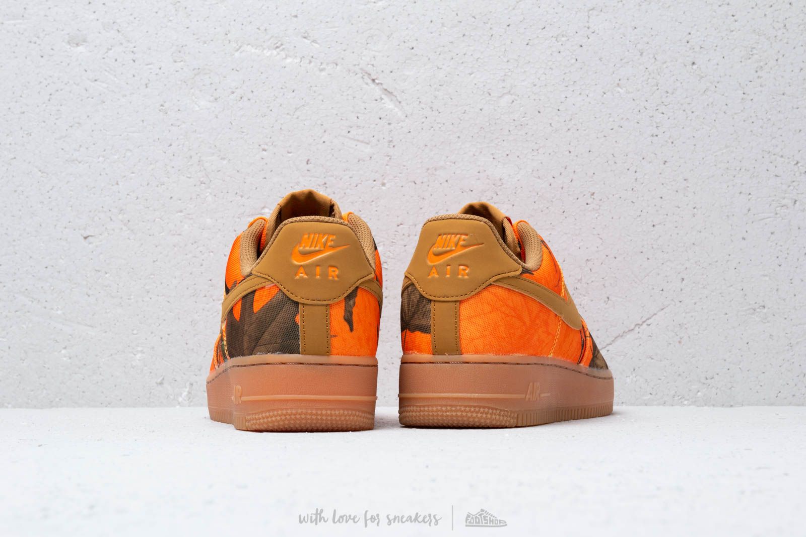 Herren Sneaker und Schuhe Nike Air Force 1 07 LV8 3 Realtree Camo Pack Orange Blaze Wheat Gum Med Brown Footshop