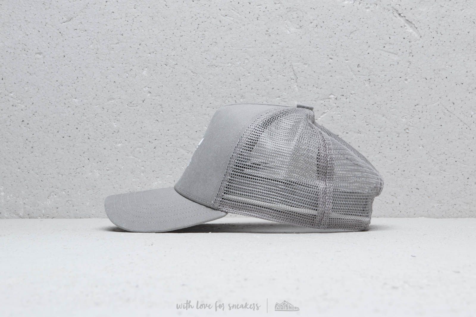 Шапки adidas Trefoil Trucker Cap Mgsogr/ White