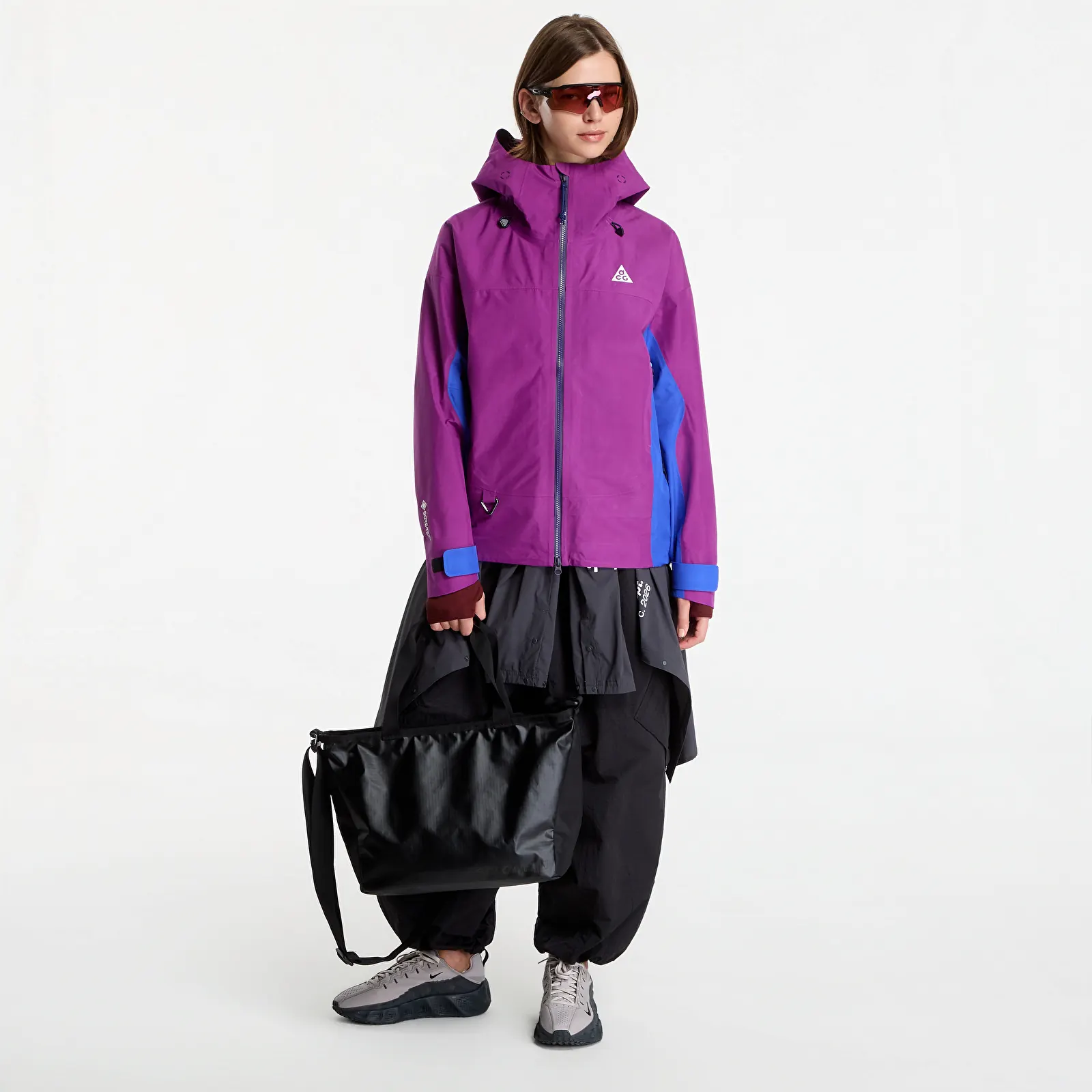 Jackets Nike ACG Misery Ridge Storm-FIT ADV GORE-TEX 3L Hiking Jacket Bold Berry/ Hyper Royal/ Summit White