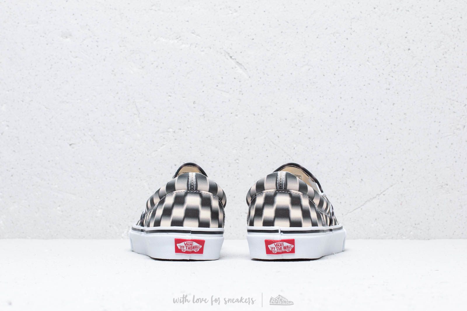 Men s shoes Vans Classic Slip On Blur Check Black Classic Footshop