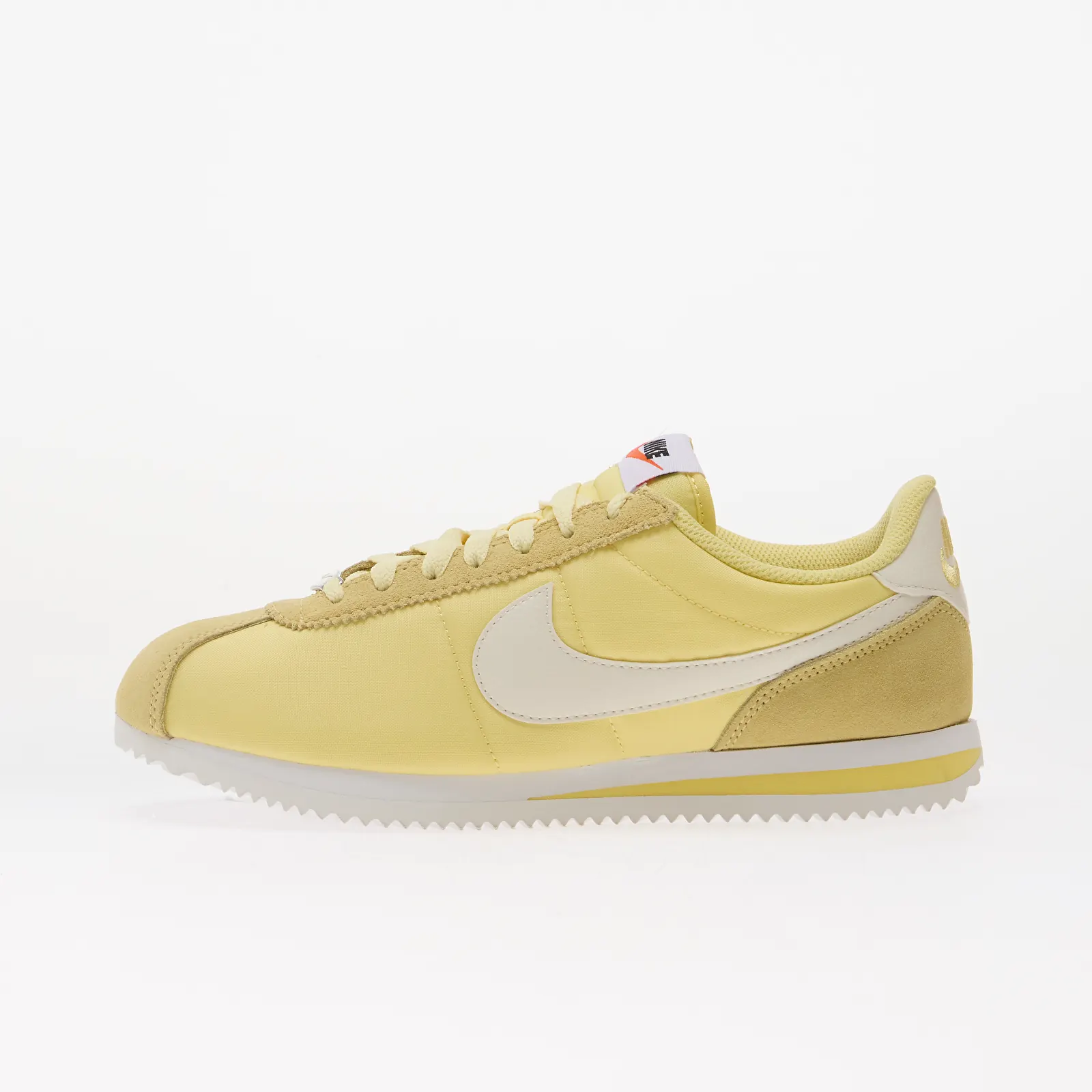 Chaussures et baskets femme Nike Cortez Textile Soft Yellow/ Sail-White-Safety Orange